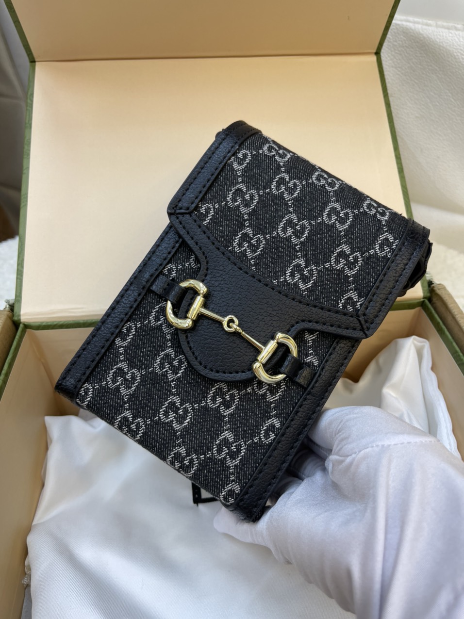 Túi Xách Gucci Phone Super In Black Size 11cm